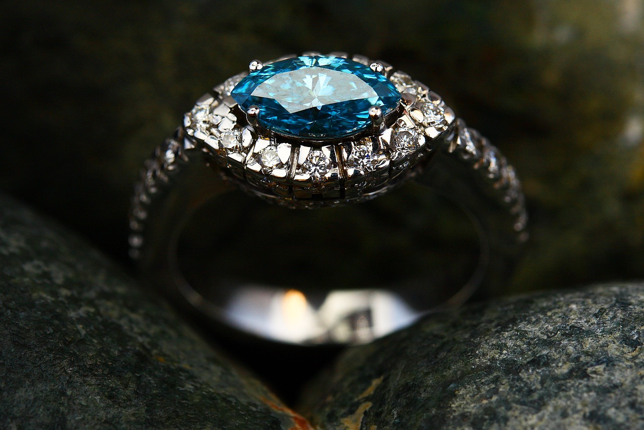In a world where luxury often comes with a hefty price tag and environmental concerns are more important than ever, Tru-Diamonds is leading a revolution in the jewellery industry. With a commitment to offering high-quality, sustainable alternatives to mined diamonds, Tru-Diamonds™ is reshaping the concept of luxury, making it both attainable and ethical.